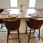 Nid Normand Building 1620 - 4 Bedrooms - Hyper Center