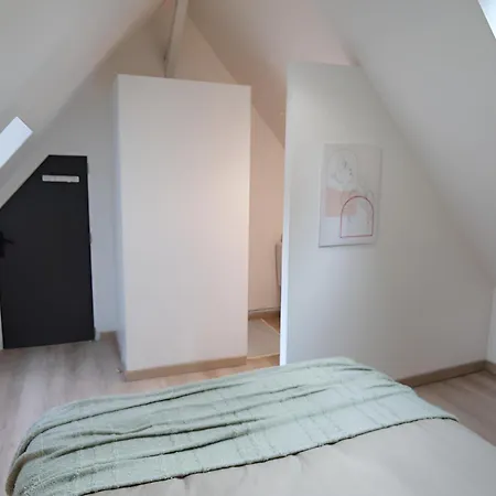 Nid Normand Building 1620 - 4 Bedrooms - Hyper Center *