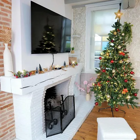 Nid Normand Building 1620 - 4 Bedrooms - Hyper Center *